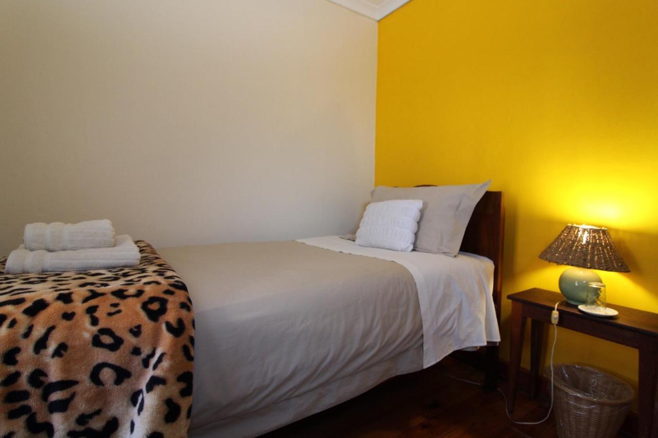 Zoete Inval Hostel Hermanus Buitenkant foto