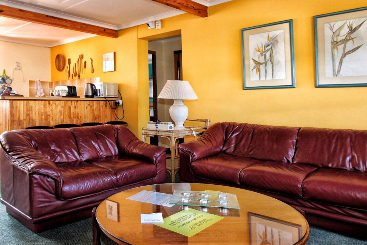 Zoete Inval Hostel Hermanus Buitenkant foto
