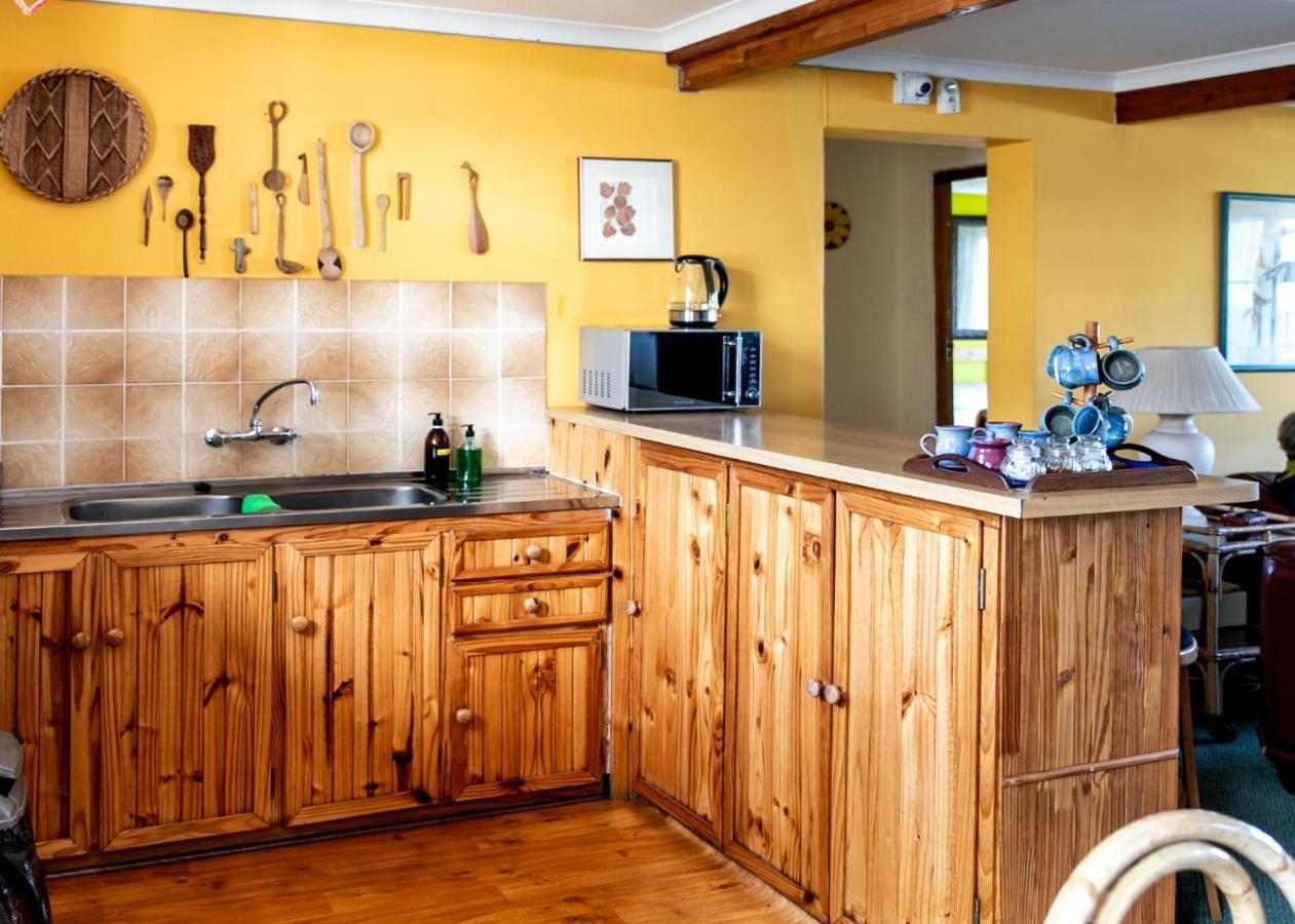 Zoete Inval Hostel Hermanus Buitenkant foto