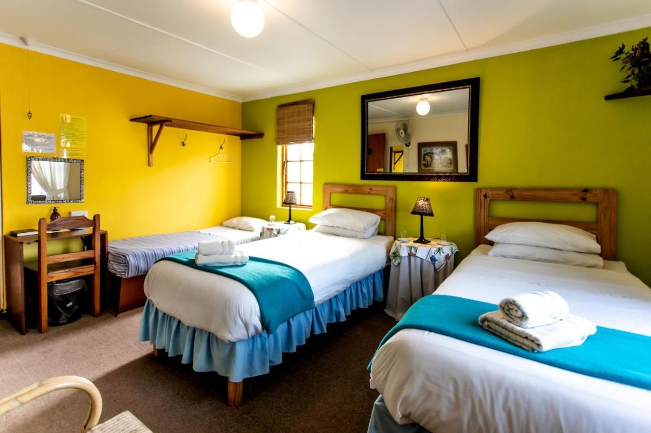 Zoete Inval Hostel Hermanus Buitenkant foto