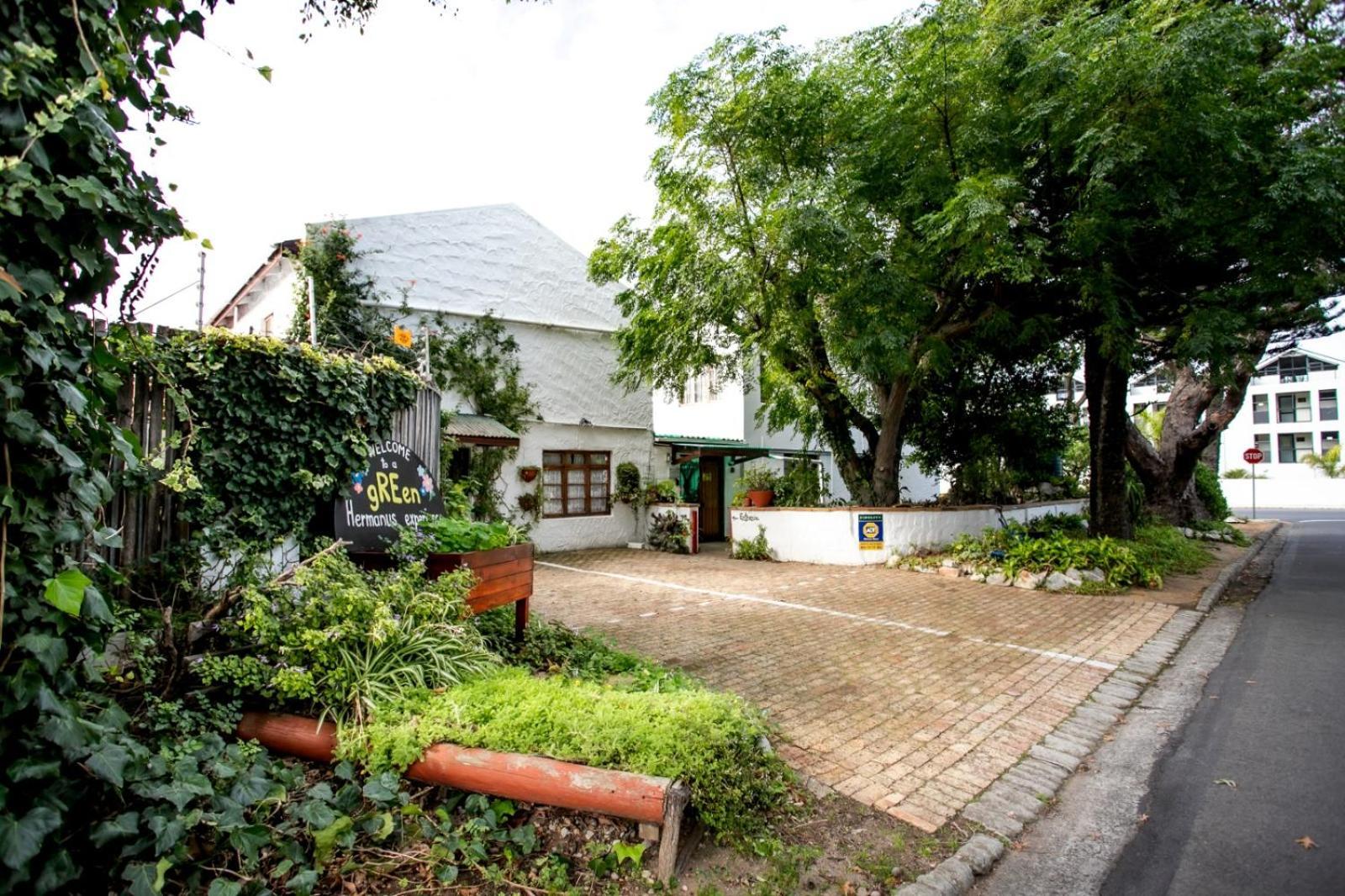 Zoete Inval Hostel Hermanus Buitenkant foto